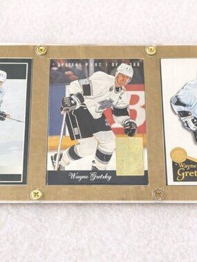 Wayne Gretzky Card Lot Display Case 3 Cards LA Kings NHL Hockey Vintage